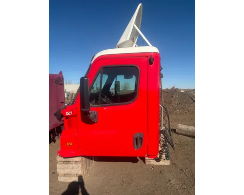 FREIGHTLINER Cascadia Cab