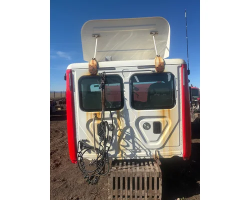 FREIGHTLINER Cascadia Cab