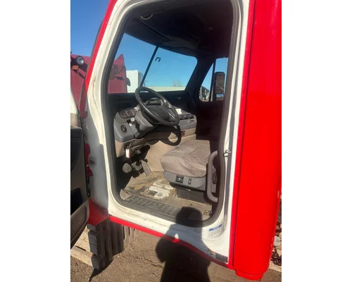 FREIGHTLINER Cascadia Cab