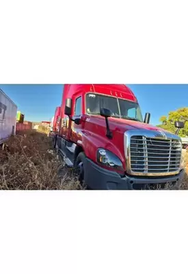 FREIGHTLINER Cascadia Cab