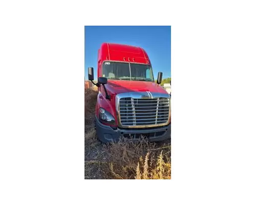 FREIGHTLINER Cascadia Cab