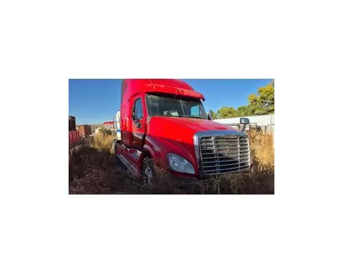 FREIGHTLINER Cascadia Cab