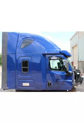 FREIGHTLINER Cascadia Cab