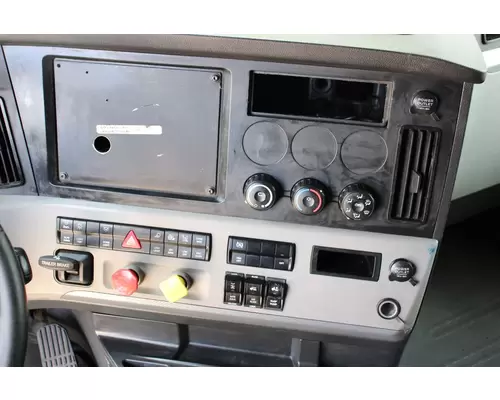 FREIGHTLINER Cascadia Cab