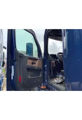 FREIGHTLINER Cascadia Cab