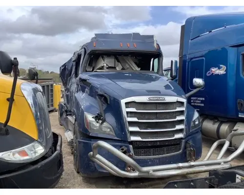 FREIGHTLINER Cascadia Cab