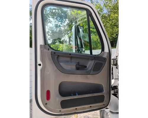 FREIGHTLINER Cascadia Cab