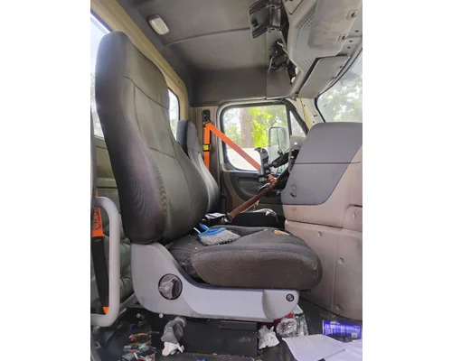 FREIGHTLINER Cascadia Cab