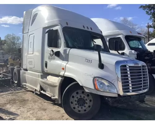 FREIGHTLINER Cascadia Cab