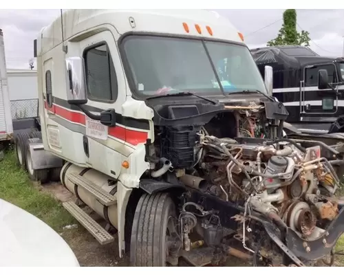 FREIGHTLINER Cascadia Cab