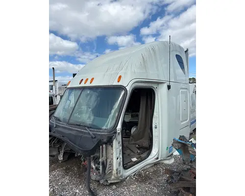 FREIGHTLINER Cascadia Cab