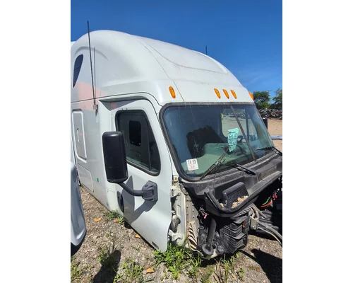 FREIGHTLINER Cascadia Cab