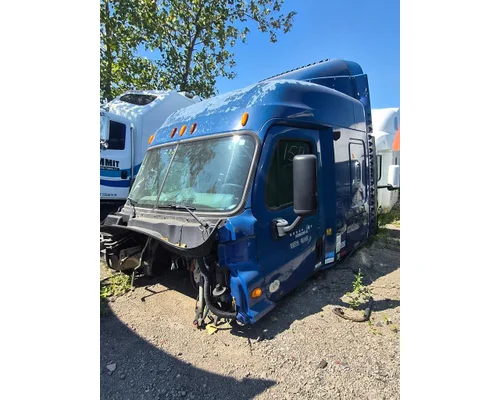FREIGHTLINER Cascadia Cab