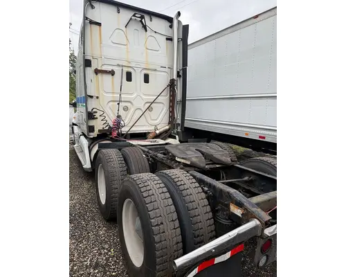 FREIGHTLINER Cascadia Complete Vehicle