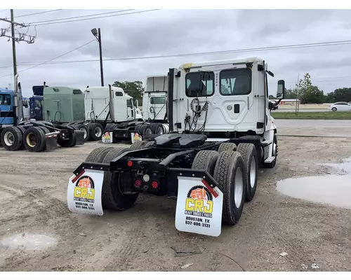 FREIGHTLINER Cascadia Complete Vehicle