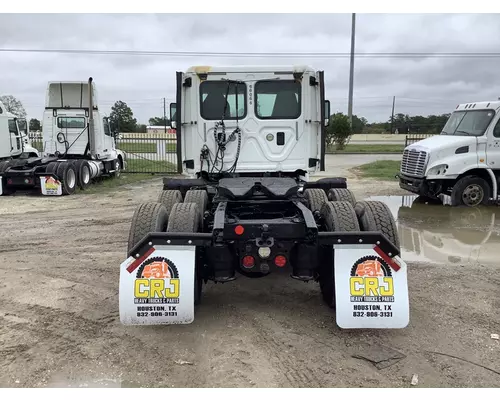 FREIGHTLINER Cascadia Complete Vehicle