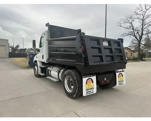 FREIGHTLINER Cascadia Complete Vehicle