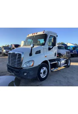 FREIGHTLINER Cascadia Complete Vehicle