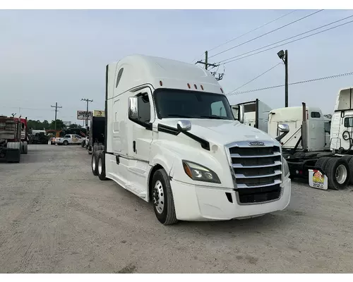 FREIGHTLINER Cascadia Complete Vehicle