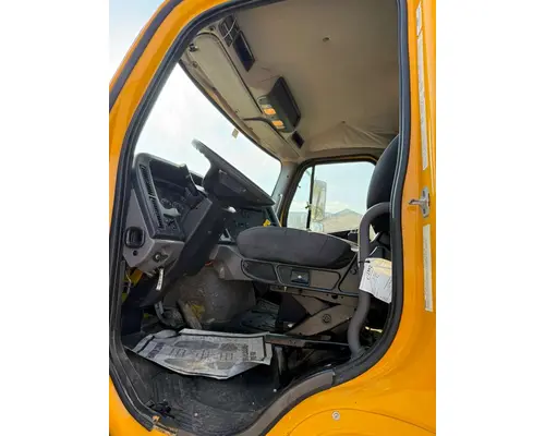 FREIGHTLINER Cascadia Complete Vehicle