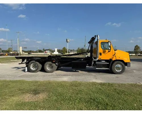 FREIGHTLINER Cascadia Complete Vehicle
