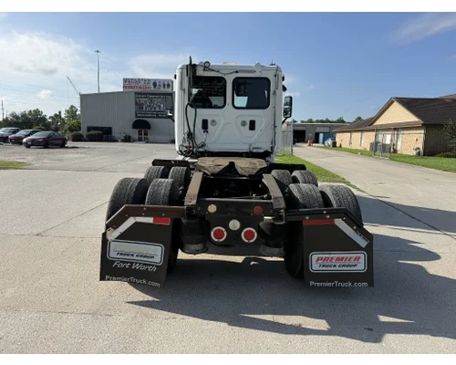 FREIGHTLINER Cascadia Complete Vehicle