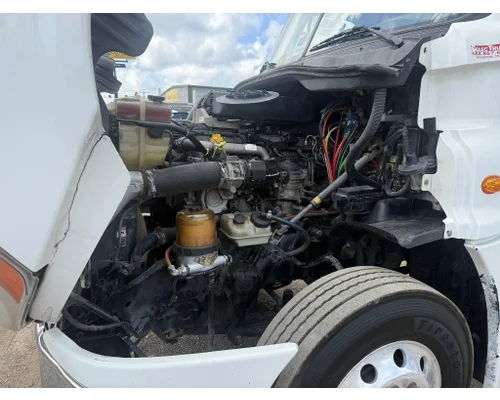 FREIGHTLINER Cascadia Complete Vehicle