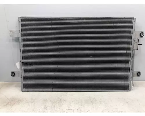 FREIGHTLINER Cascadia Condenser