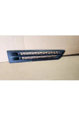 FREIGHTLINER Cascadia Cowl Vent Panel