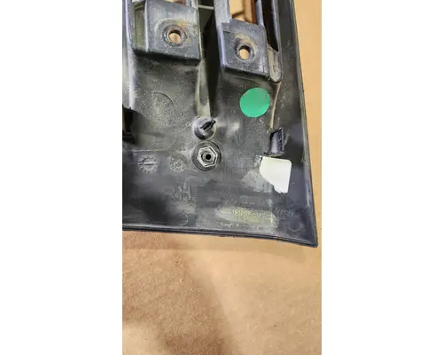 FREIGHTLINER Cascadia Cowl Vent Panel