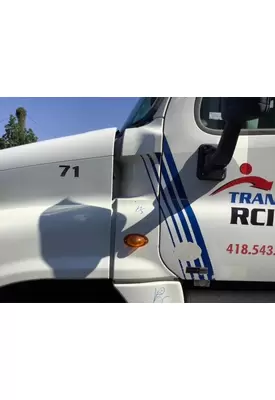 FREIGHTLINER Cascadia Cowl