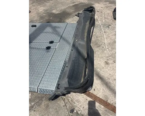 FREIGHTLINER Cascadia Cowl