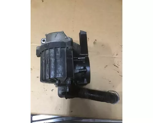 FREIGHTLINER Cascadia Crankcase Breather