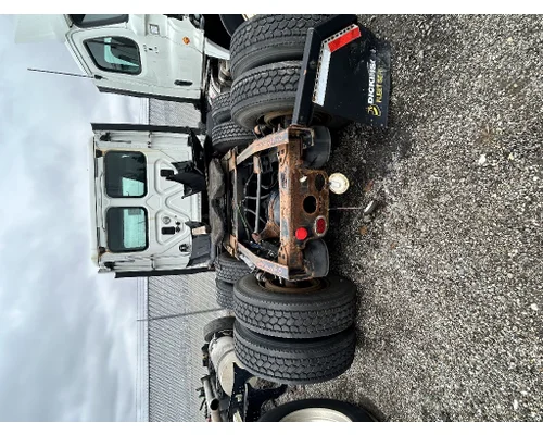 FREIGHTLINER Cascadia Cutoff Assembly (Complete With Axles)