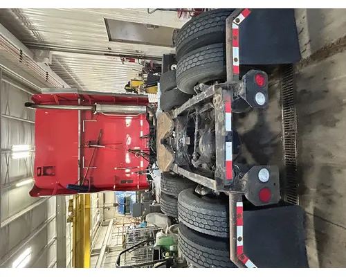 FREIGHTLINER Cascadia Cutoff Assembly (Complete With Axles)