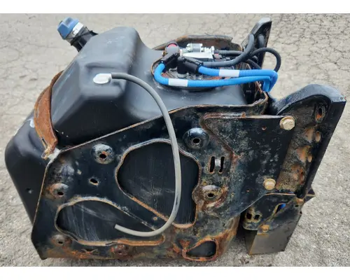 FREIGHTLINER Cascadia DEF Tank