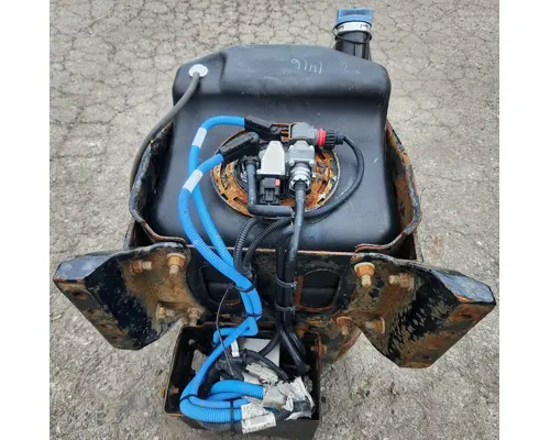 FREIGHTLINER Cascadia DEF Tank