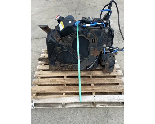 FREIGHTLINER Cascadia DPF (Diesel Particulate Filter)