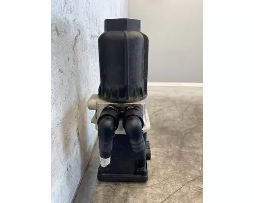 FREIGHTLINER Cascadia DPF (Diesel Particulate Filter)