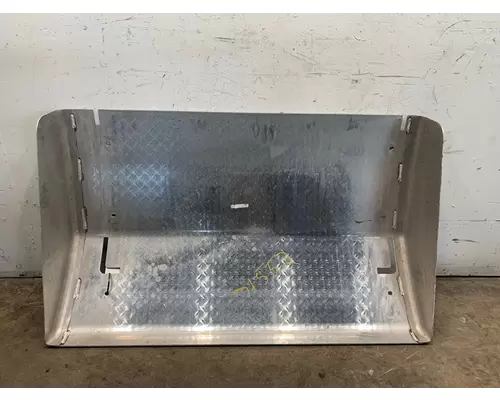 FREIGHTLINER Cascadia DPF Cover