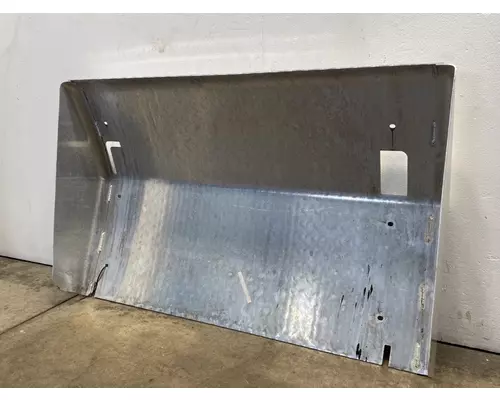 FREIGHTLINER Cascadia DPF Cover