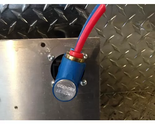 FREIGHTLINER Cascadia Dash  Console Switch