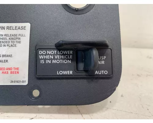 FREIGHTLINER Cascadia Dash  Console Switch
