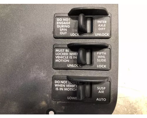 FREIGHTLINER Cascadia Dash  Console Switch