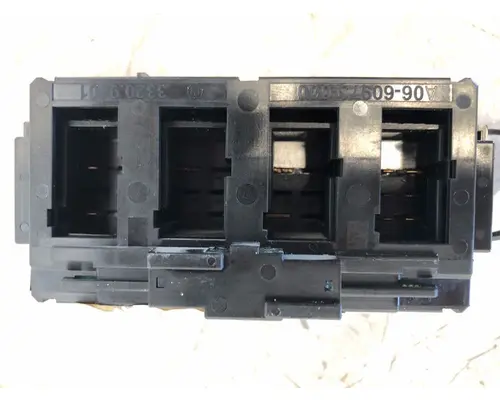 FREIGHTLINER Cascadia Dash  Console Switch