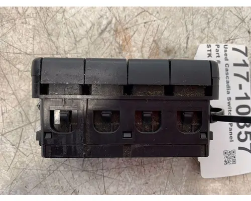 FREIGHTLINER Cascadia Dash  Console Switch