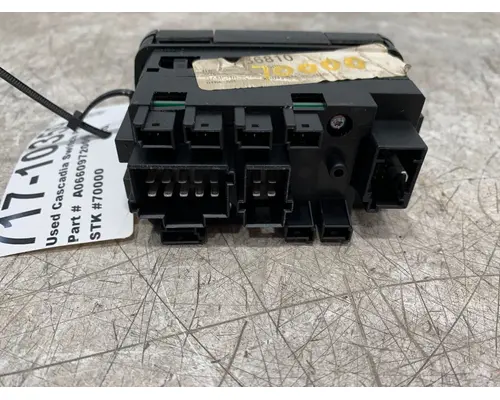 FREIGHTLINER Cascadia Dash  Console Switch