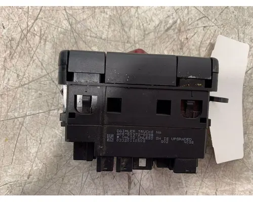 FREIGHTLINER Cascadia Dash  Console Switch