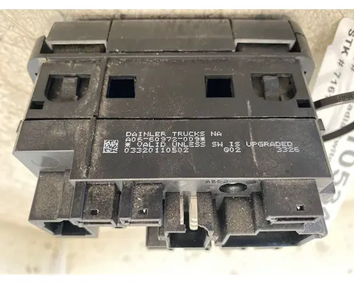 FREIGHTLINER Cascadia Dash  Console Switch