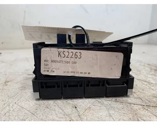FREIGHTLINER Cascadia Dash  Console Switch